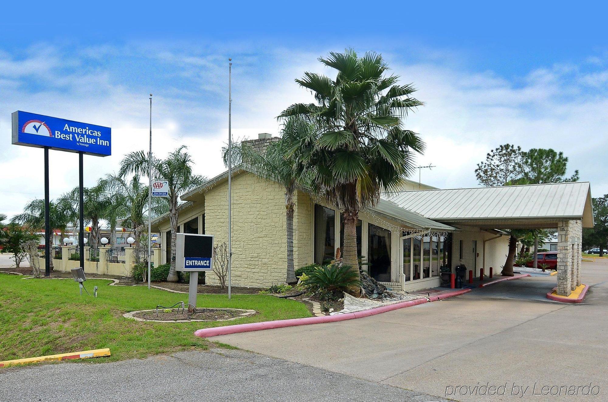 Americas Best Value Inn West Columbia Exteriör bild