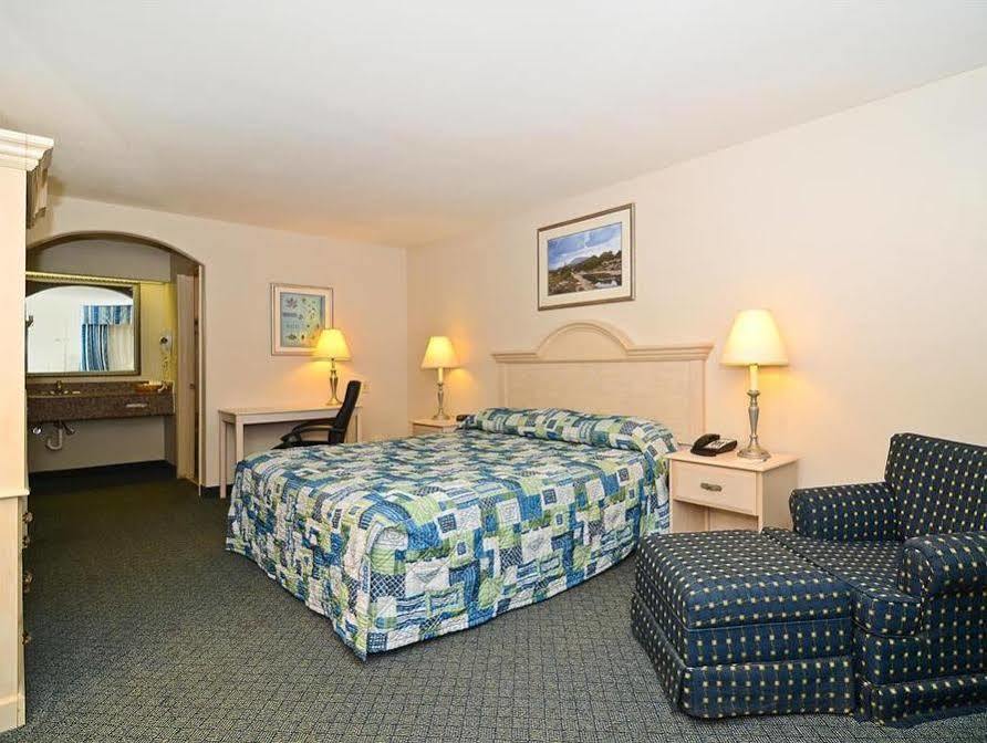 Americas Best Value Inn West Columbia Exteriör bild