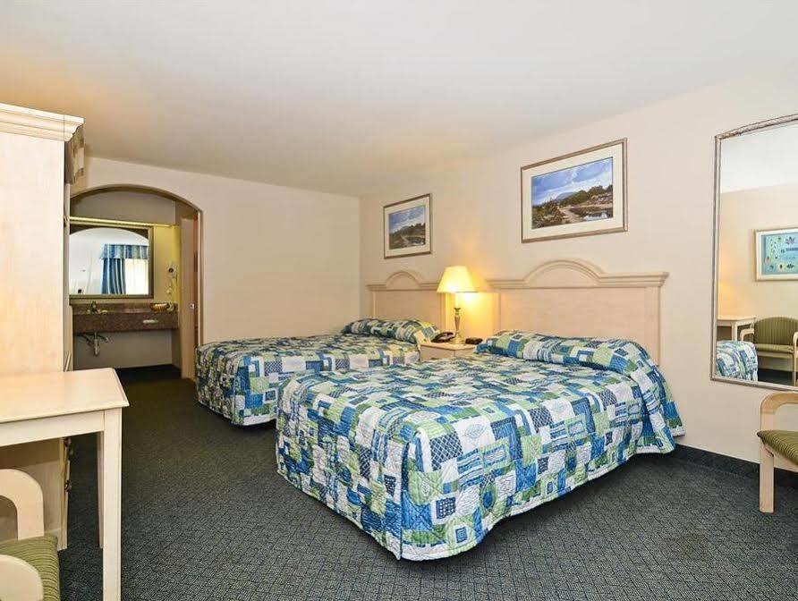 Americas Best Value Inn West Columbia Exteriör bild